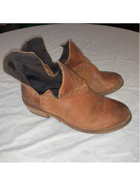 Women's Musse & Cloud Brown Leather Ankle Boots Booties US 6